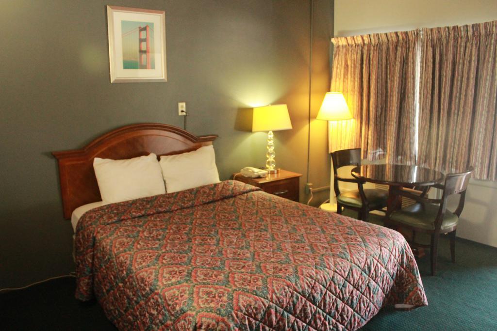 Budget Inn -Yreka Ngoại thất bức ảnh